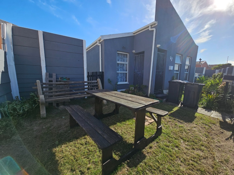 4 Bedroom Property for Sale in Strandfontein Village Western Cape